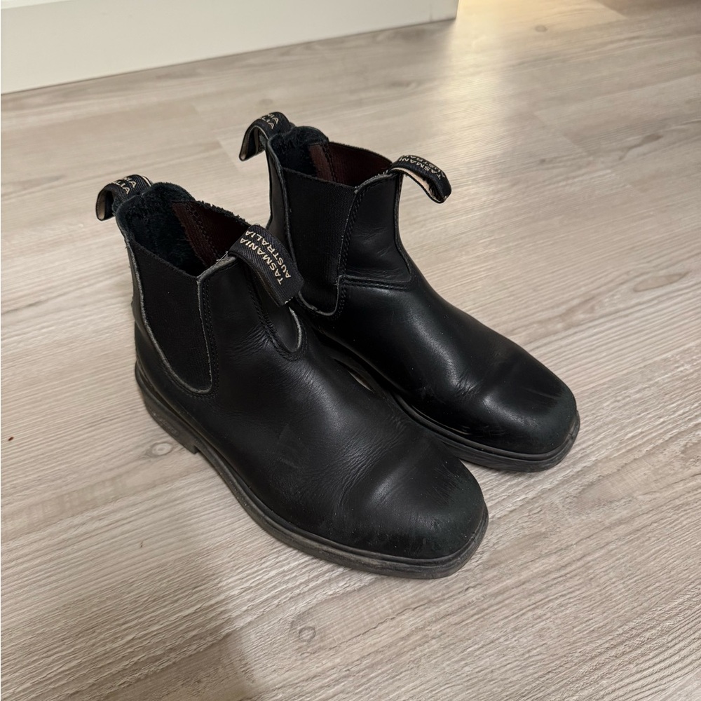 Blundstones Dress for Women in black!